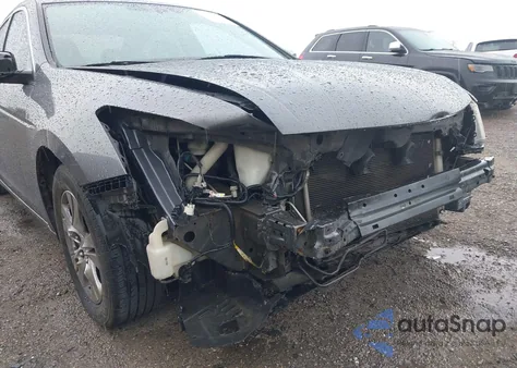 2010 Honda Accord 2.4 Lx-P z USA, uszkodzony, nr VIN 1HGCP2F4XAA003242